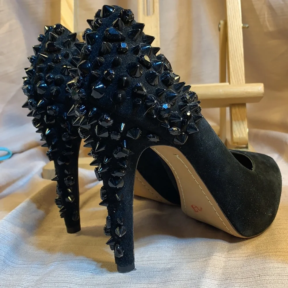 Sam Edelman almost NEW leather studded heels